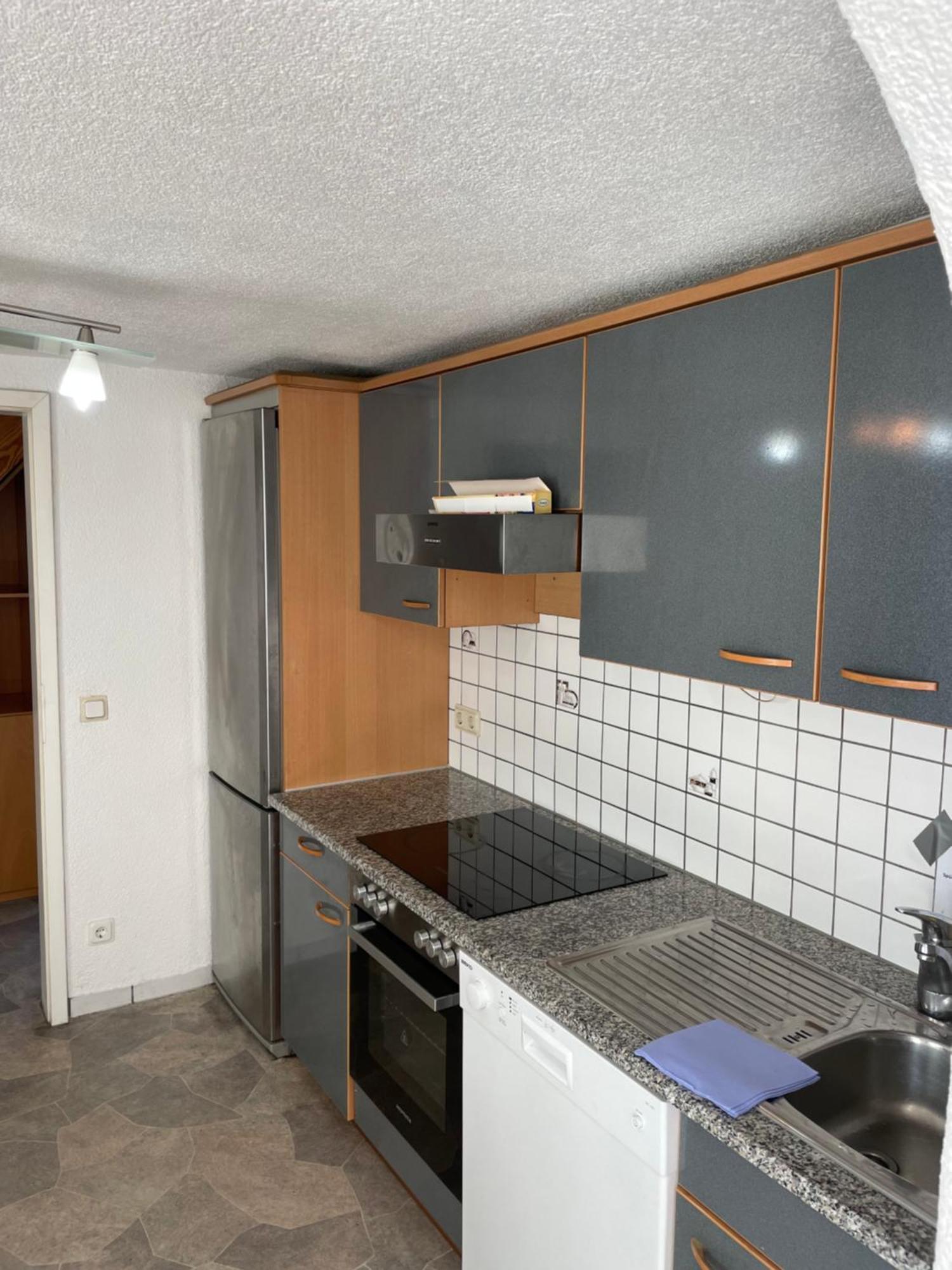 Haus Dambacher - Arbeiter-Monteurzimmer Nuertingen Eksteriør bilde